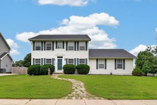 5028 Oakwood Lane, West Des Moines, IA 50265