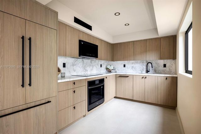 2805 SW 4th Ave, Miami, FL 33129