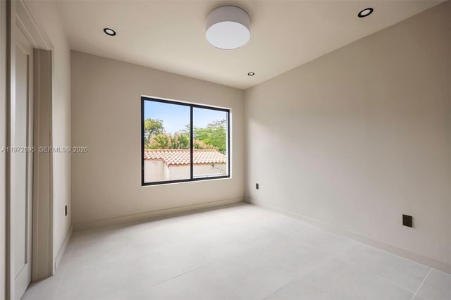 2805 SW 4th Ave, Miami, FL 33129