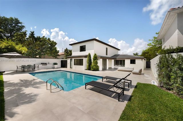 2805 SW 4th Ave, Miami, FL 33129