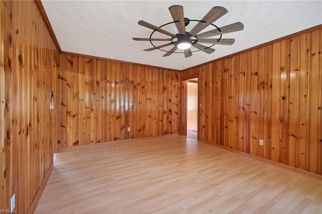 204 Country Club RD, Franklin, VA 23851