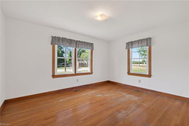 204 Country Club RD, Franklin, VA 23851