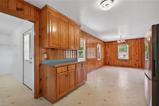 204 Country Club RD, Franklin, VA 23851