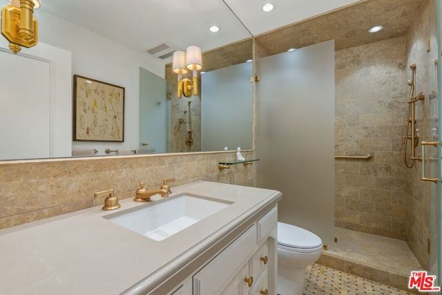 2792 Bottlebrush Drive, Los Angeles, CA 90077