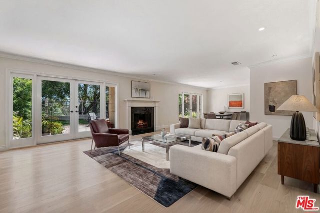 2792 Bottlebrush Drive, Los Angeles, CA 90077