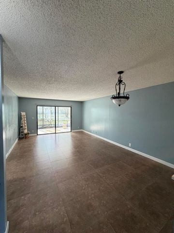 2202 S Cypress Bend Drive 101, Pompano Beach, FL 33069