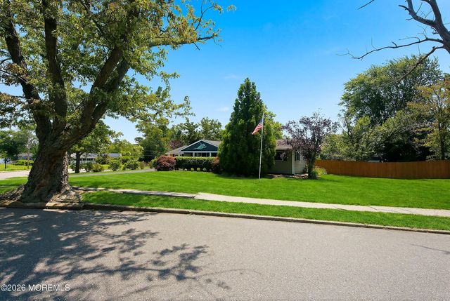 1007 Crystal Drive, Toms River, NJ 08753