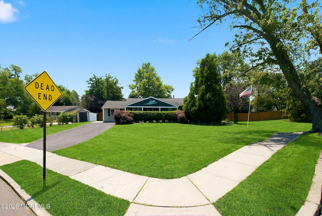1007 Crystal Drive, Toms River, NJ 08753