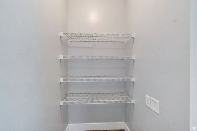 108 W SEASONS DR, Vineyard, UT 84059