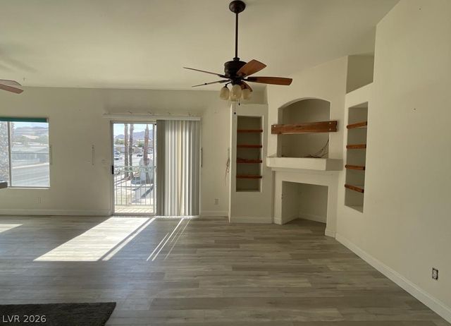 6201 East Lake Mead Boulevard 204, Las Vegas, NV 89156