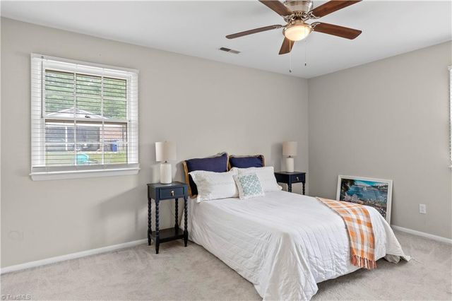 2542 Wood Valley Road, Winston-salem, NC 27106