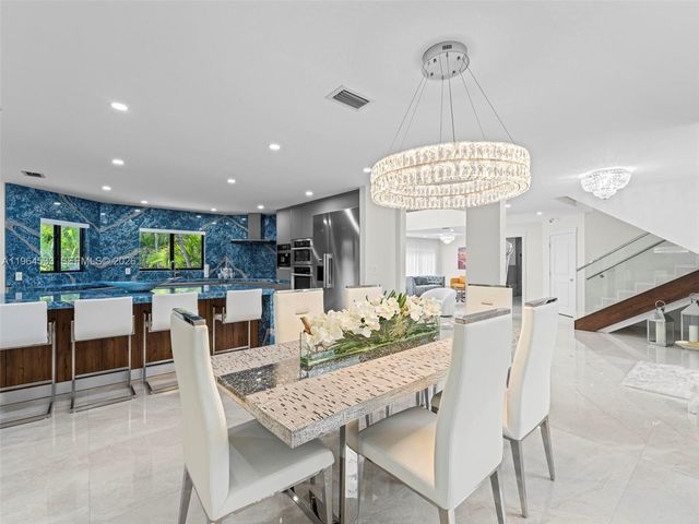 6180 Pine Tree Drive, Miami Beach, FL 33140