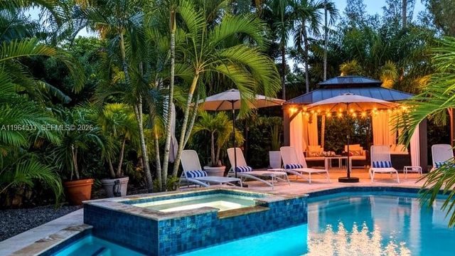 6180 Pine Tree Drive, Miami Beach, FL 33140