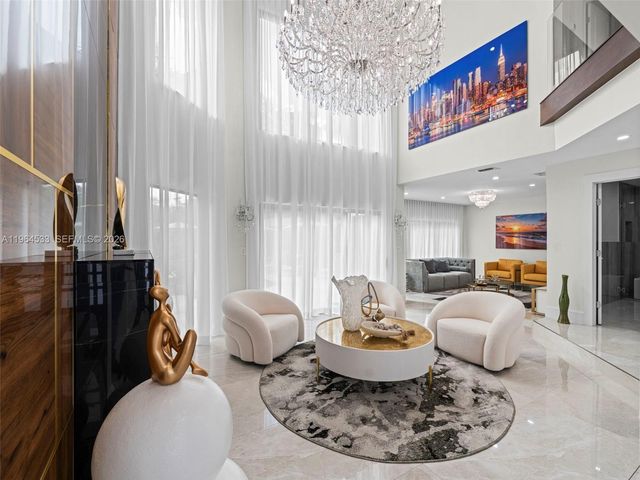 6180 Pine Tree Drive, Miami Beach, FL 33140