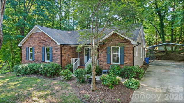 821 Deer Path Place, Mooresville, NC 28115