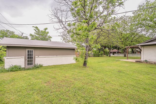 2322 Monteleon Street, Grand Prairie, TX 75051