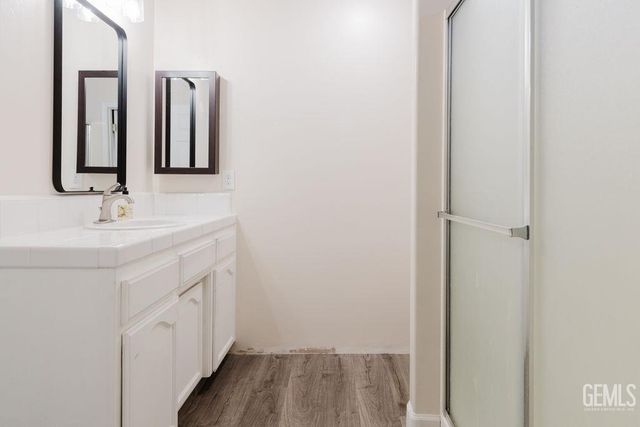 5111 Via Viretta Drive, Bakersfield, CA 93308