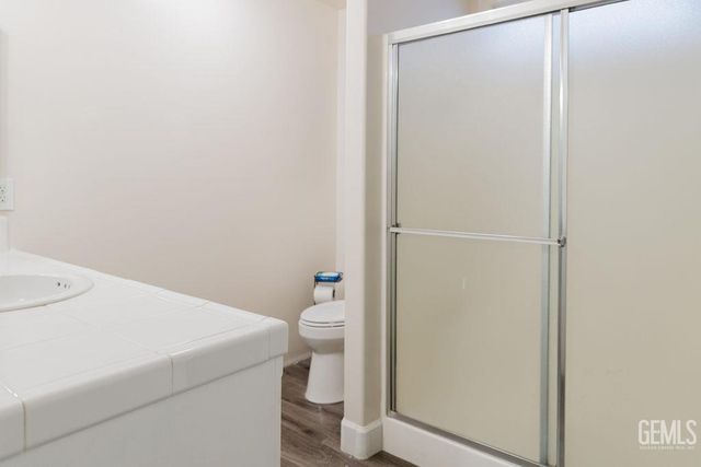 5111 Via Viretta Drive, Bakersfield, CA 93308