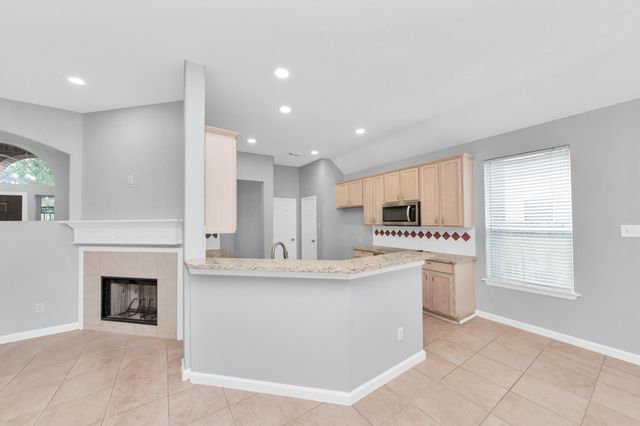 1819 Misty Falls Lane, Richmond, TX 77406