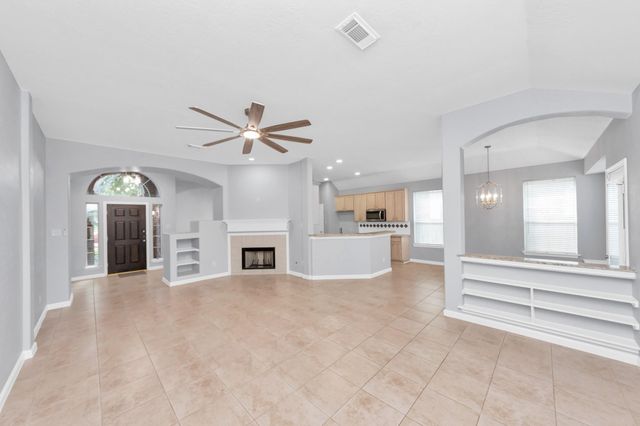 1819 Misty Falls Lane, Richmond, TX 77406