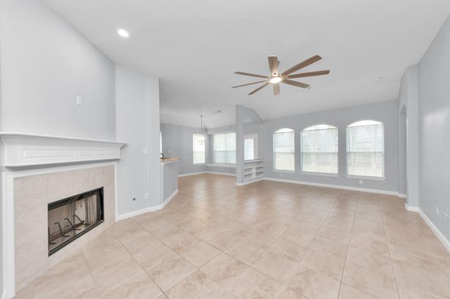 1819 Misty Falls Lane, Richmond, TX 77406