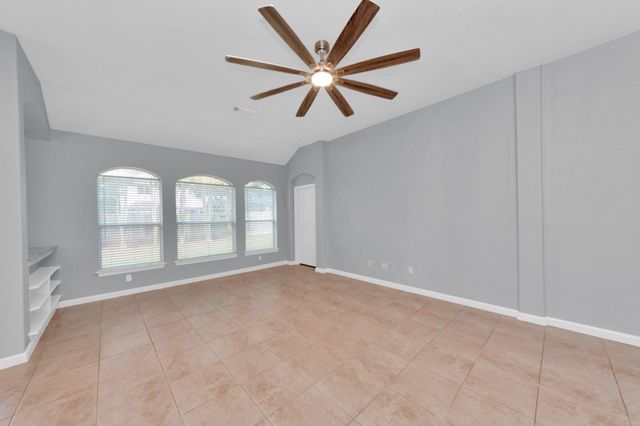 1819 Misty Falls Lane, Richmond, TX 77406