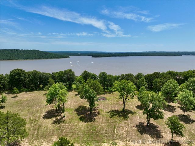 3 Kathy Lane, Eufaula, OK 74432