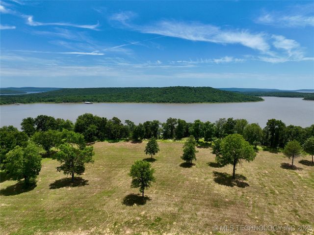 3 Kathy Lane, Eufaula, OK 74432
