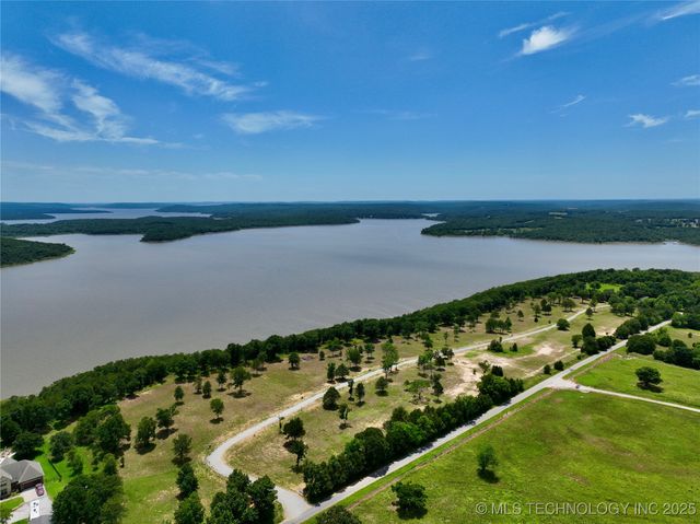 3 Kathy Lane, Eufaula, OK 74432