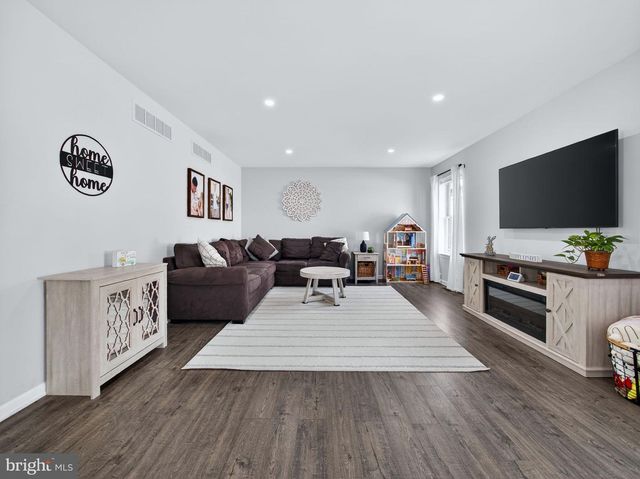 1749 RED BUD RD, Quakertown, PA 18951