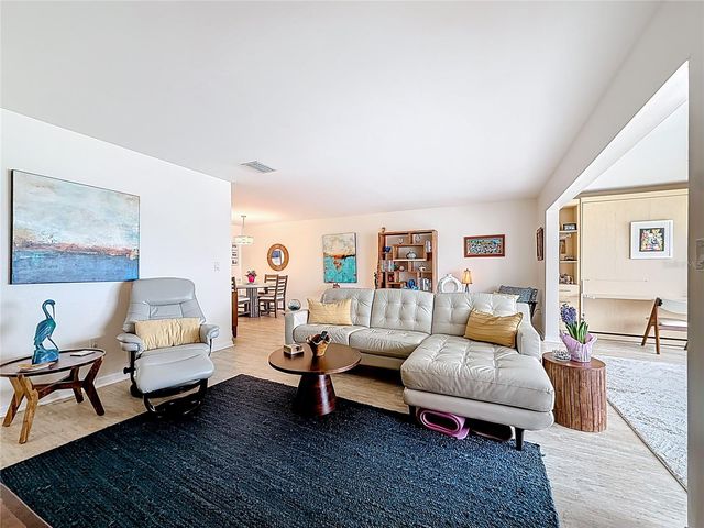 5925 SHORE BOULEVARD S 611, Gulfport, FL 33707