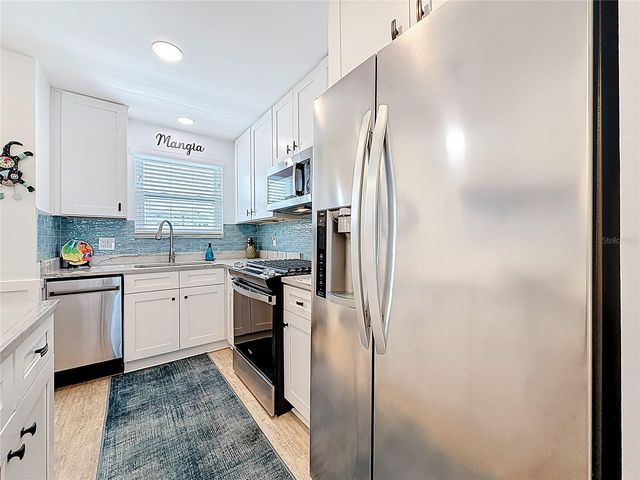 5925 SHORE BOULEVARD S 611, Gulfport, FL 33707