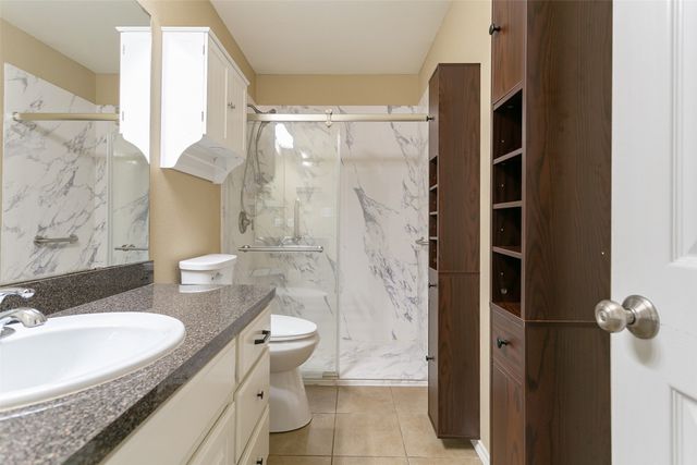 608 Mesquite Drive, Rio Vista, TX 76093