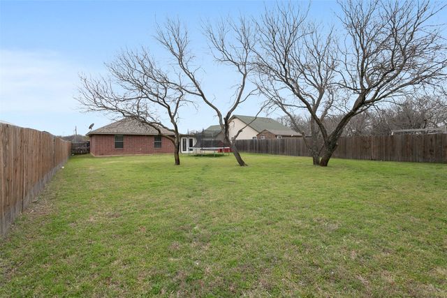 608 Mesquite Drive, Rio Vista, TX 76093
