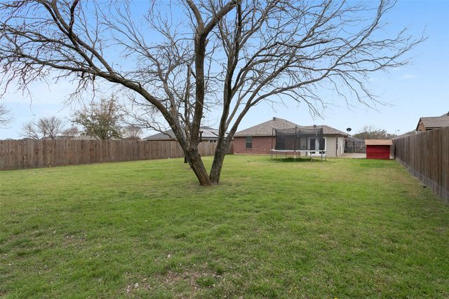 608 Mesquite Drive, Rio Vista, TX 76093