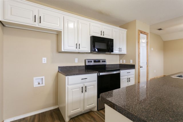 608 Mesquite Drive, Rio Vista, TX 76093