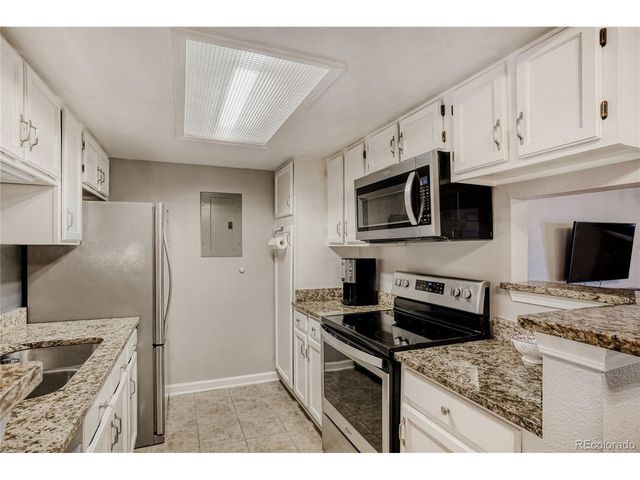 8225 Fairmount Dr 104, Denver, CO 80247