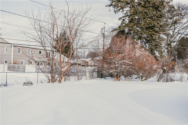 48 Willowen Drive, Irondequoit, NY 14609