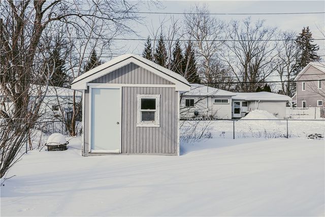 48 Willowen Drive, Irondequoit, NY 14609