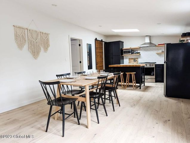 690 Green Lake Road, Athens, NY 12015