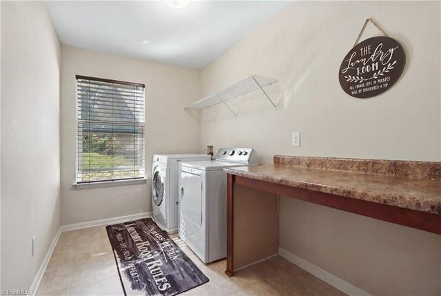 4246 Wedge Drive, Pfafftown, NC 27040