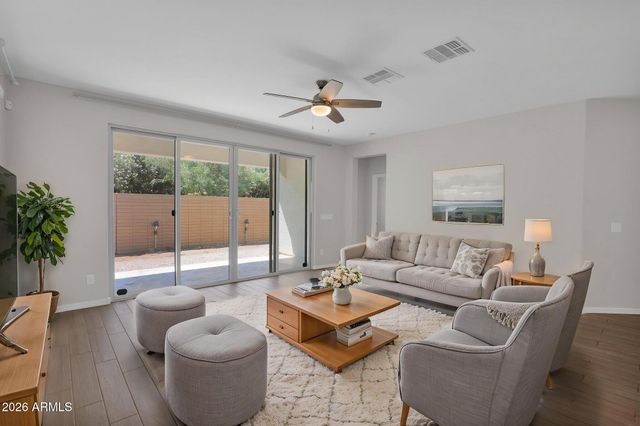 5712 S 28TH Street, Phoenix, AZ 85040