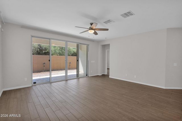 5712 S 28TH Street, Phoenix, AZ 85040