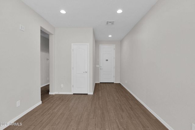 5712 S 28TH Street, Phoenix, AZ 85040