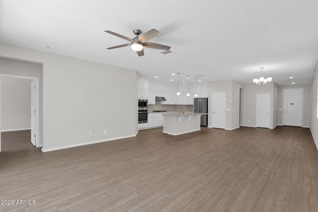 5712 S 28TH Street, Phoenix, AZ 85040