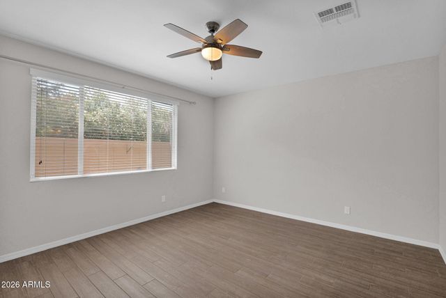 5712 S 28TH Street, Phoenix, AZ 85040