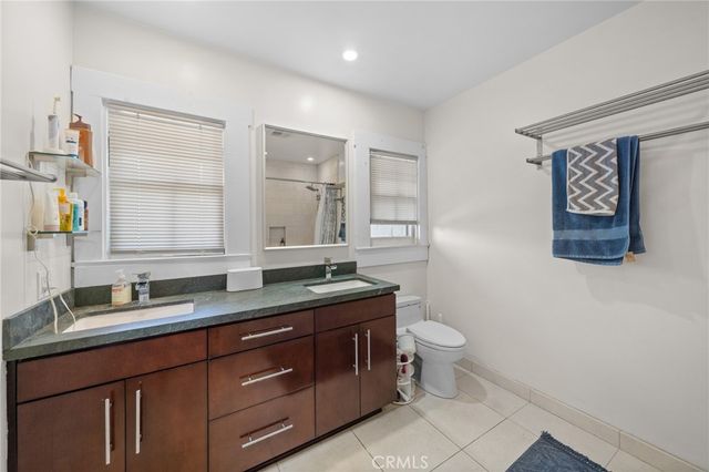 2251 Cambridge, Los Angeles, CA 90006