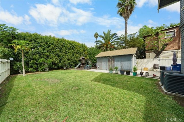 2251 Cambridge, Los Angeles, CA 90006
