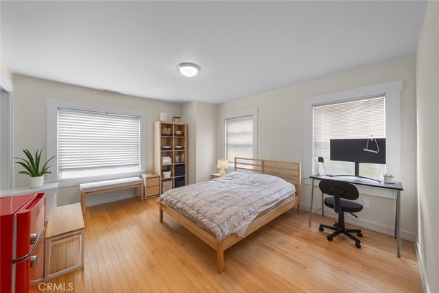 2251 Cambridge, Los Angeles, CA 90006