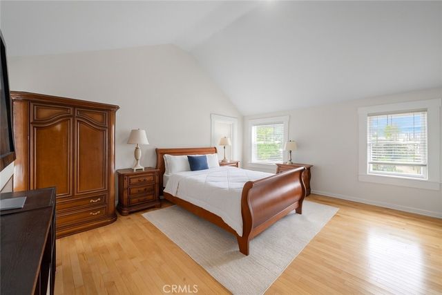 2251 Cambridge, Los Angeles, CA 90006